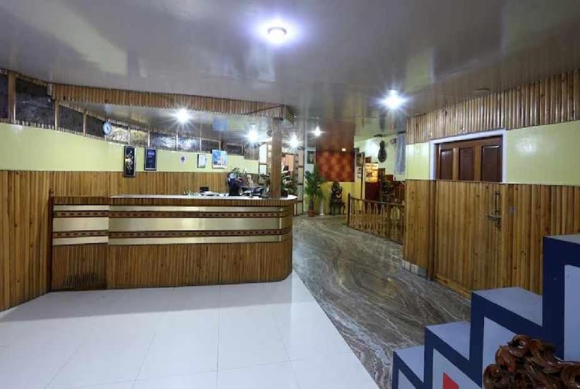 Hotel Assembly Шиллонг Экстерьер фото